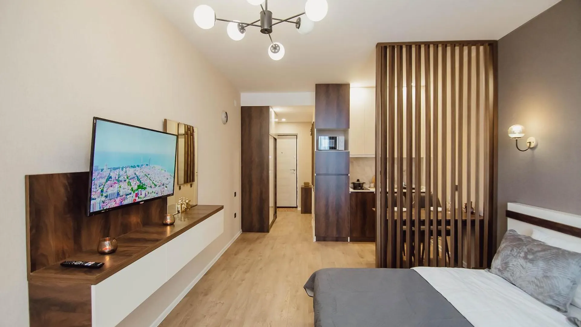 Dar Tower Apartment Batumi 0*,