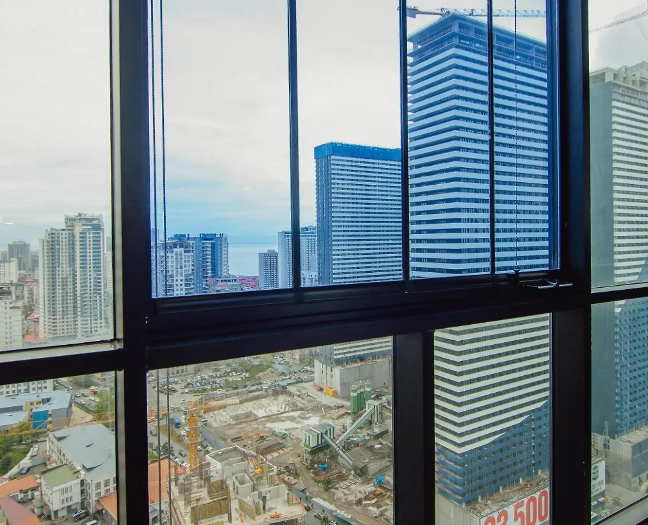 Dar Tower Apartment Batumi
