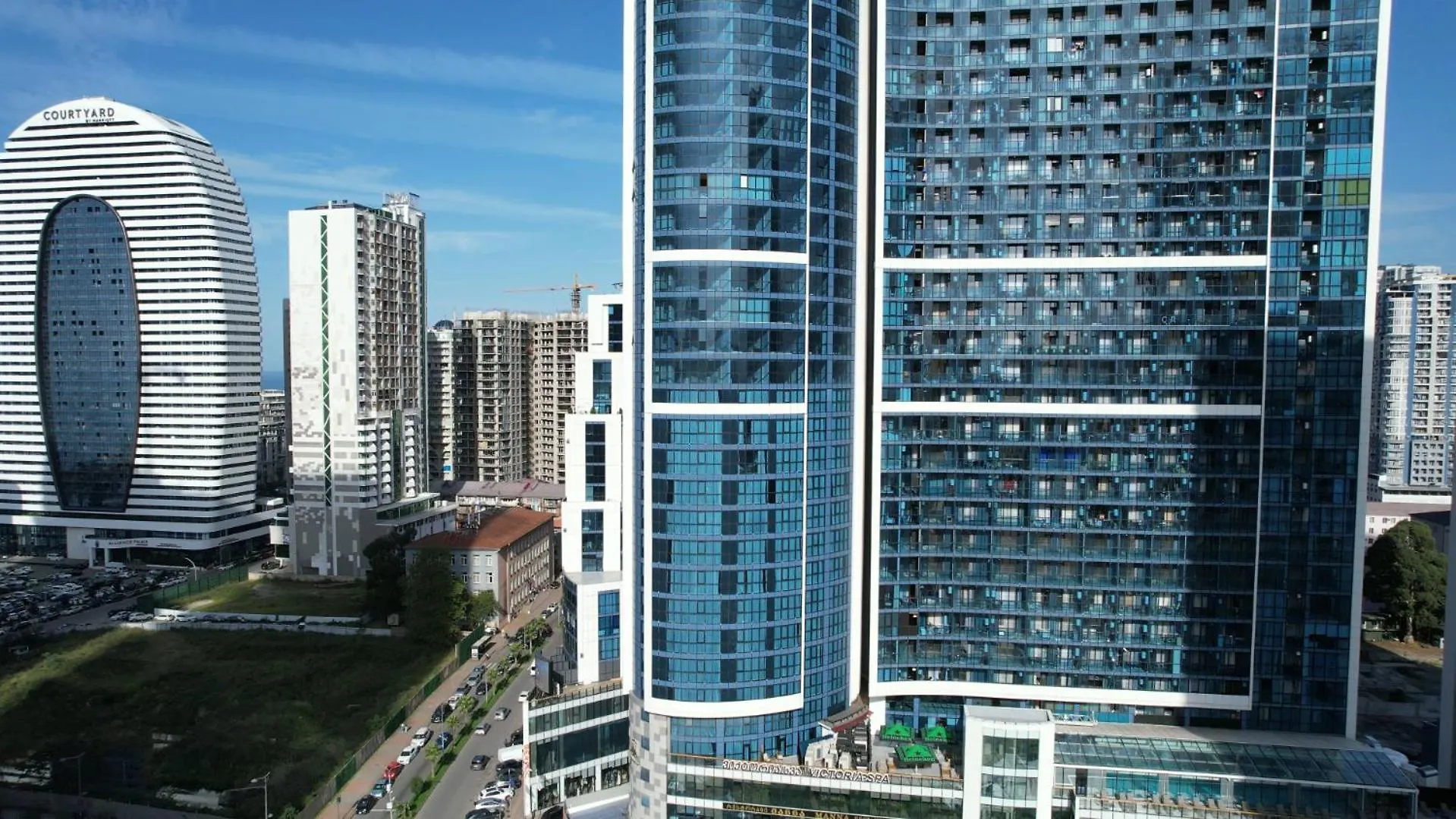 Dar Tower Apartment Batumi 0*,